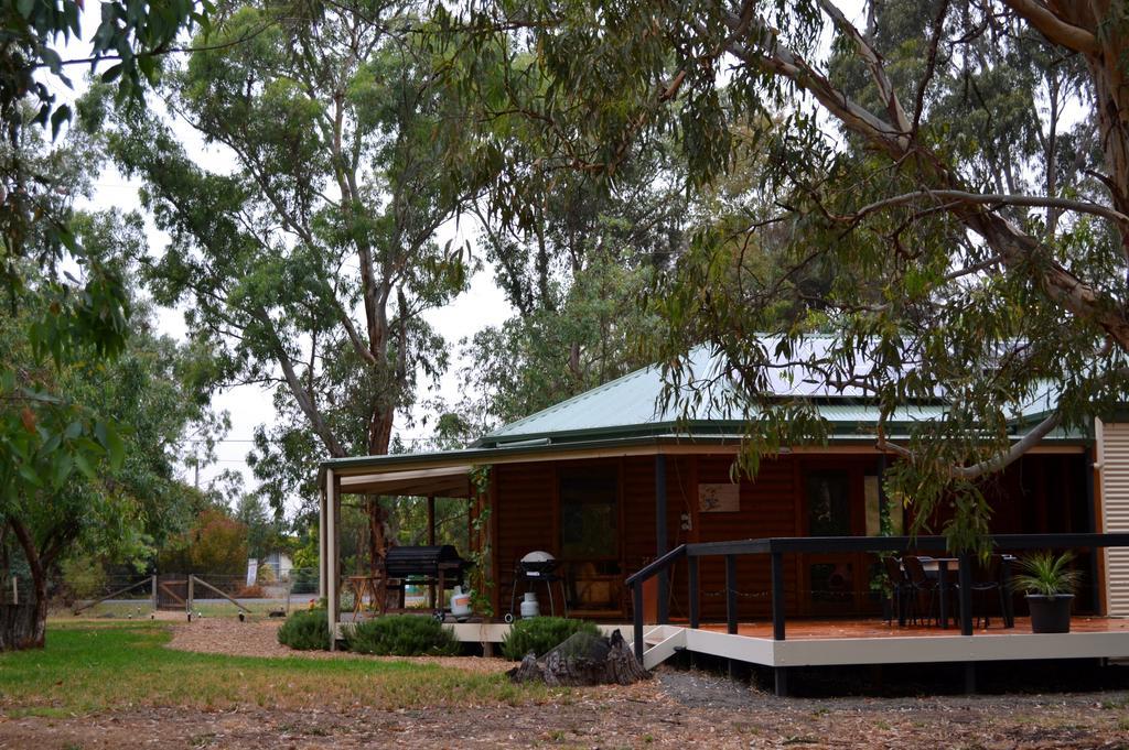 Friends At Mclaren Vale Bed & Breakfast Exterior photo
